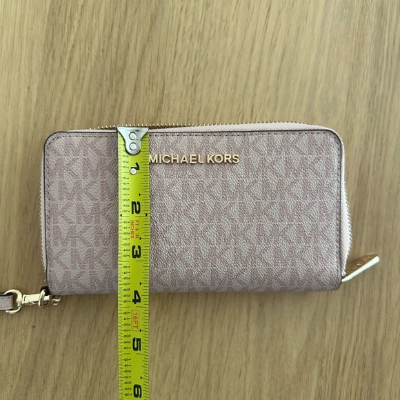 Michael kors Wristlet wallet - Picture 8 of 10